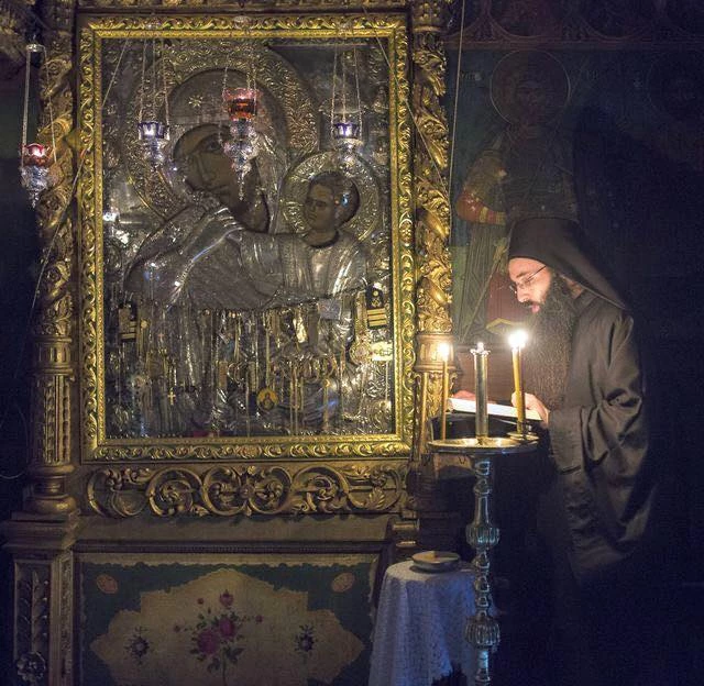 Συγκλονιστικό σημείο: Εμφανίστηκε η Παναγία και έστειλε μήνυμα προειδοποίησης!